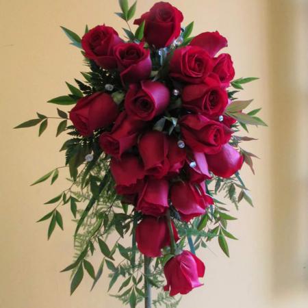 Bouquets de novia alargado rosa roja